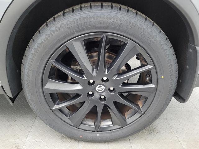 Photo of 2022 Gray Nissan Murano