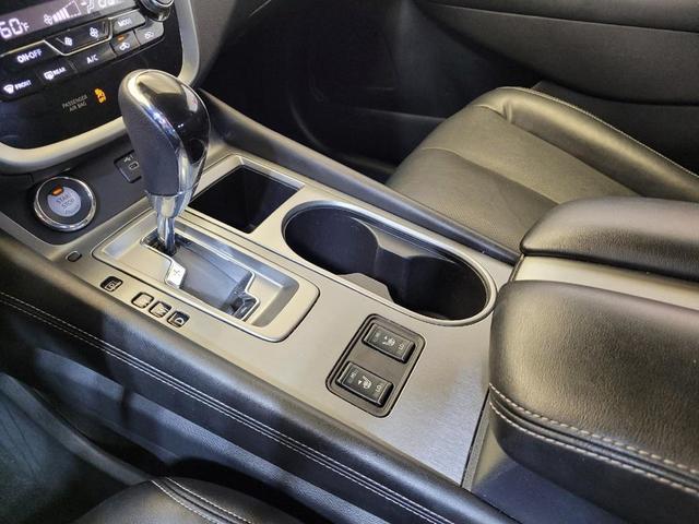 Photo of 2022 Gray Nissan Murano