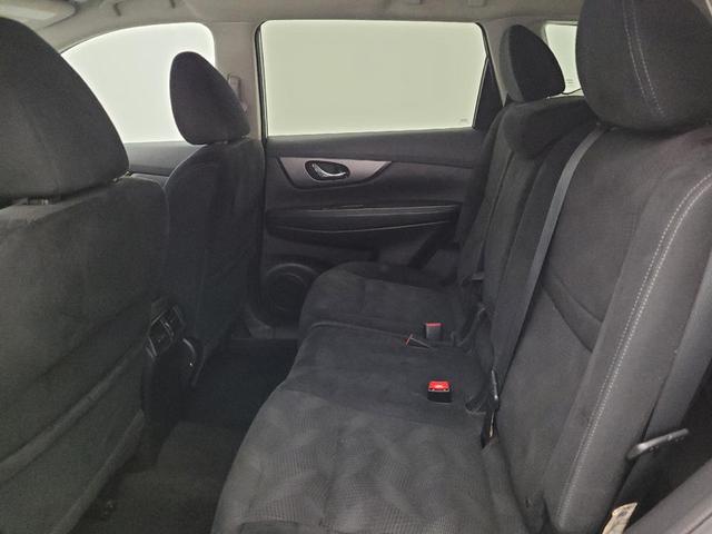 Photo of 2014 Moonlight White Nissan Rogue