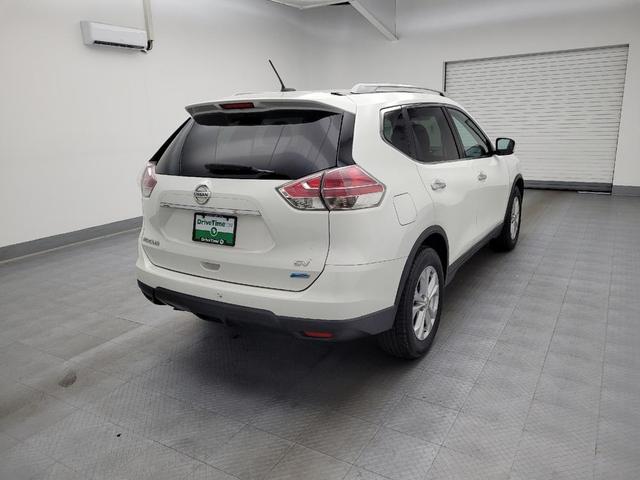 Photo of 2014 Moonlight White Nissan Rogue