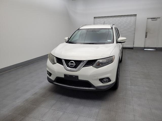 Photo of 2014 Moonlight White Nissan Rogue