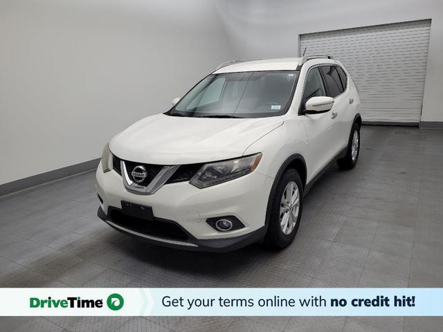 Photo of 2014 Moonlight White Nissan Rogue