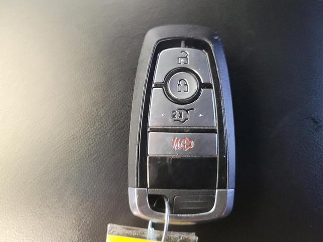 Photo of 2021 Star White Metallic Tri-Coat Ford Explorer