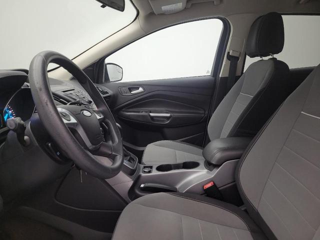 Photo of 2014 White Ford Escape