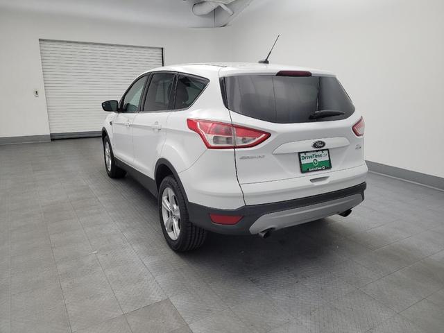Photo of 2014 White Ford Escape