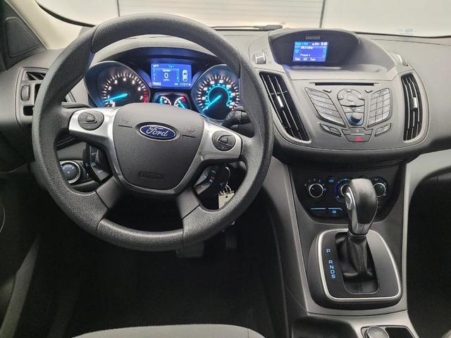 Photo of 2014 White Ford Escape
