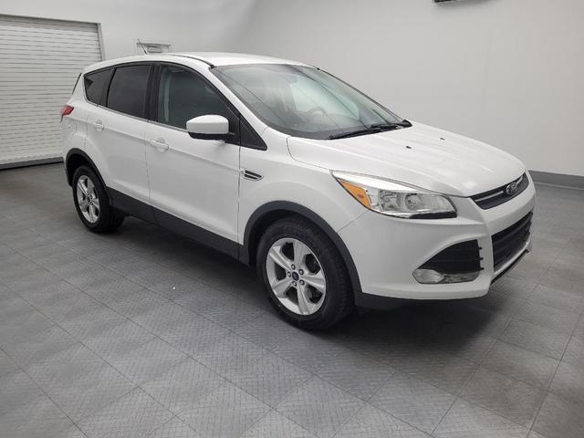 Photo of 2014 White Ford Escape