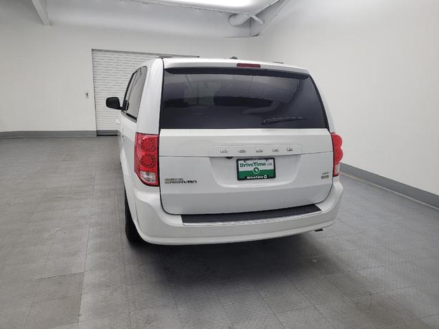 Photo of 2019 White Knuckle Clearcoat Dodge Grand Caravan