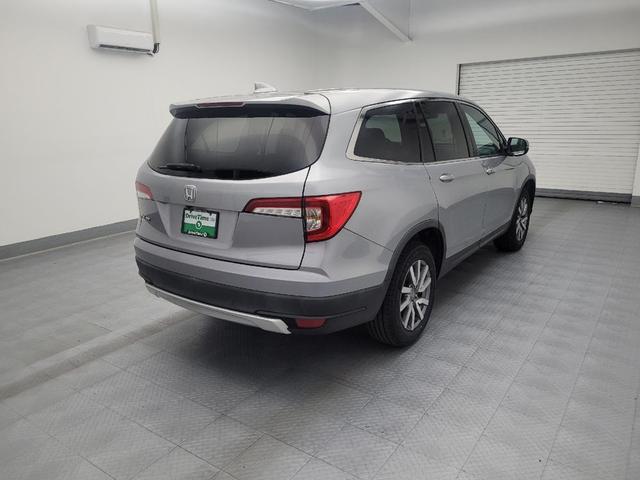 Photo of 2019 Lunar Silver Metallic Honda Pilot