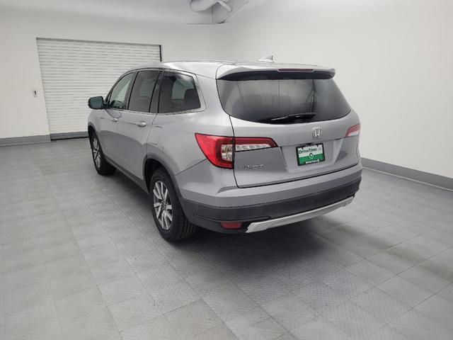 Photo of 2019 Lunar Silver Metallic Honda Pilot