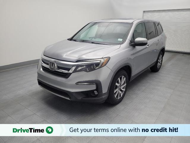 Photo of 2019 Lunar Silver Metallic Honda Pilot