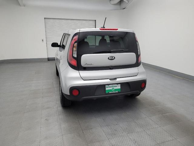 Photo of 2019 Bright Silver Kia Soul