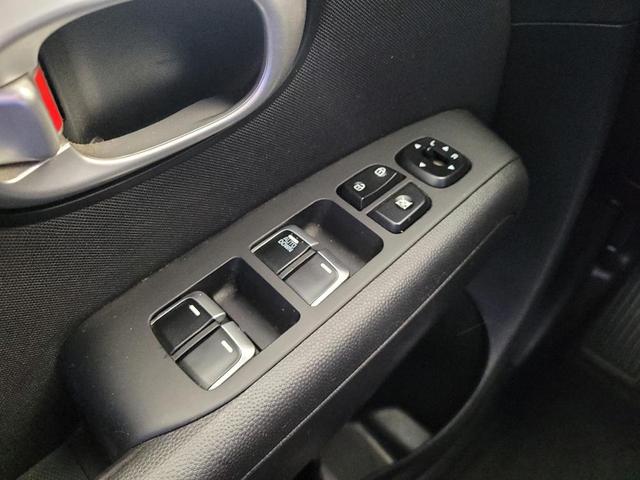 Photo of 2019 Bright Silver Kia Soul