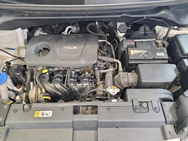 Photo of 2019 Bright Silver Kia Soul