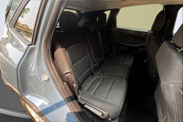 Photo of 2025 Vapor Blue Ford Escape