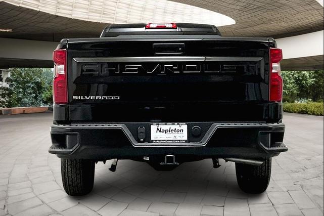 Photo of 2025 Black Chevrolet Silverado 1500