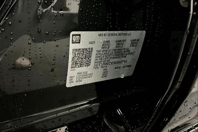 Photo of 2025 Onyx Black GMC Sierra EV