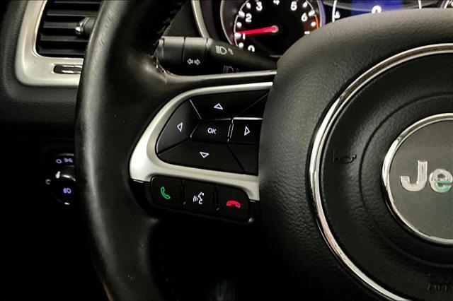 Photo of 2018 Diamond Black Crystal Pearlcoat Jeep Compass