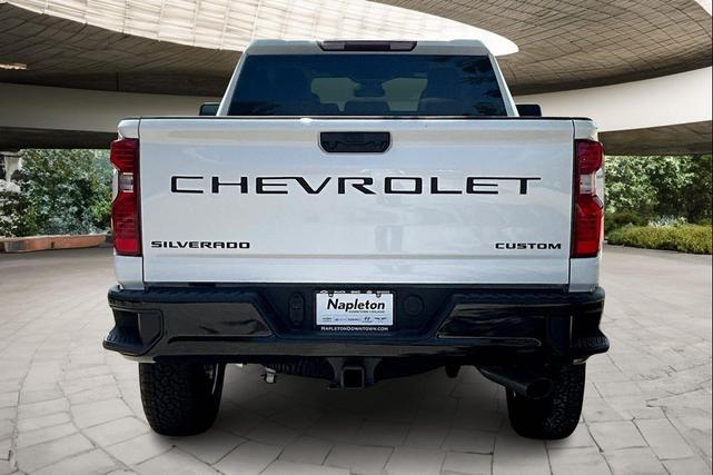 Photo of 2025 Summit White Chevrolet Silverado 2500