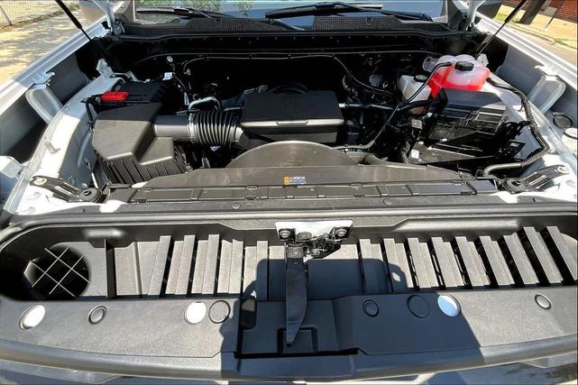 Photo of 2025 Summit White Chevrolet Silverado 2500