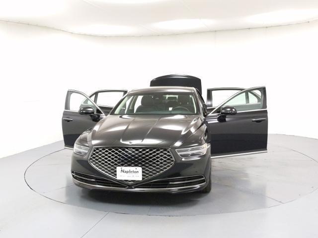 Photo of 2020 Vik Black Genesis G90