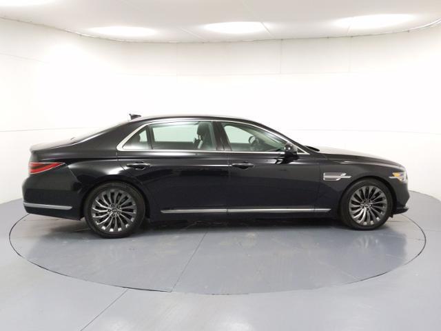Photo of 2020 Vik Black Genesis G90