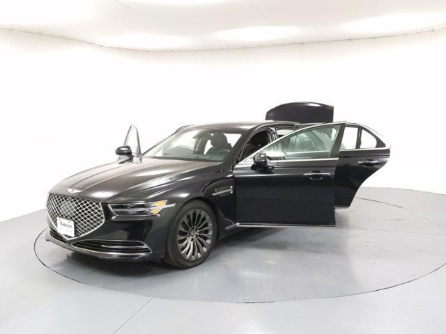 Photo of 2020 Vik Black Genesis G90