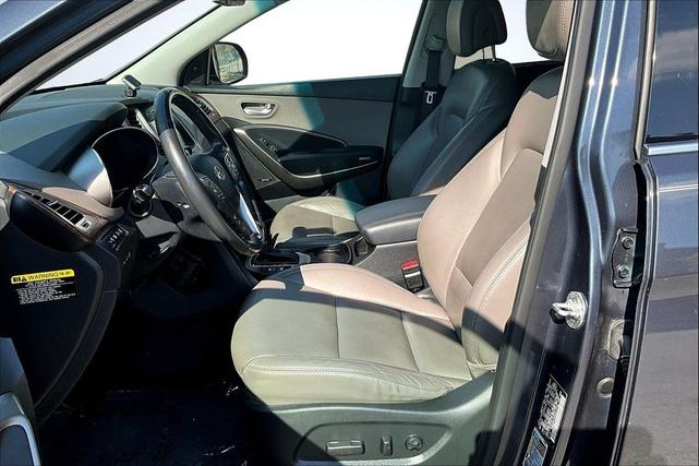 Photo of 2017 Night Sky Pearl Hyundai SANTA FE
