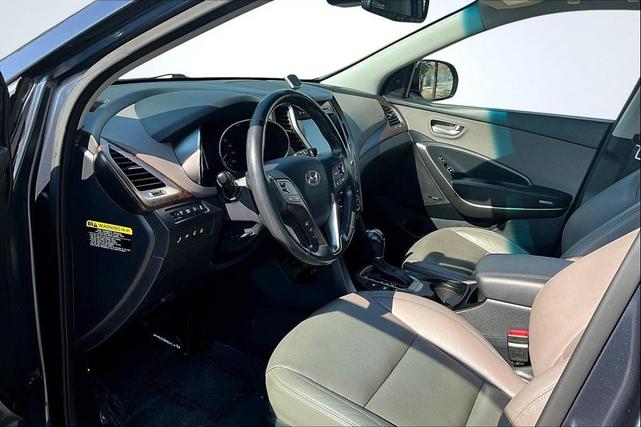 Photo of 2017 Night Sky Pearl Hyundai SANTA FE