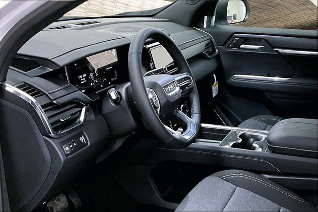 Photo of 2025 Summit White GMC Acadia