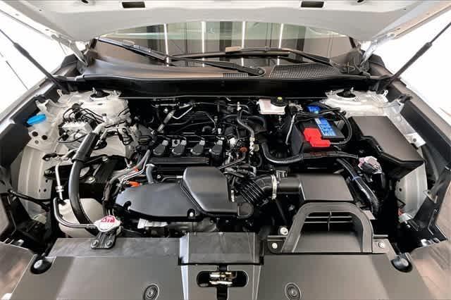 Photo of 2025 Platinum White Pearl Honda CR-V