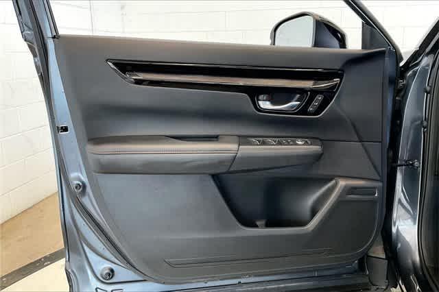 Photo of 2023 Meteorite Gray Metallic Honda CR-V Hybrid