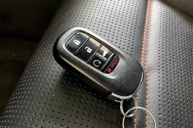 Photo of 2023 Meteorite Gray Metallic Honda CR-V Hybrid