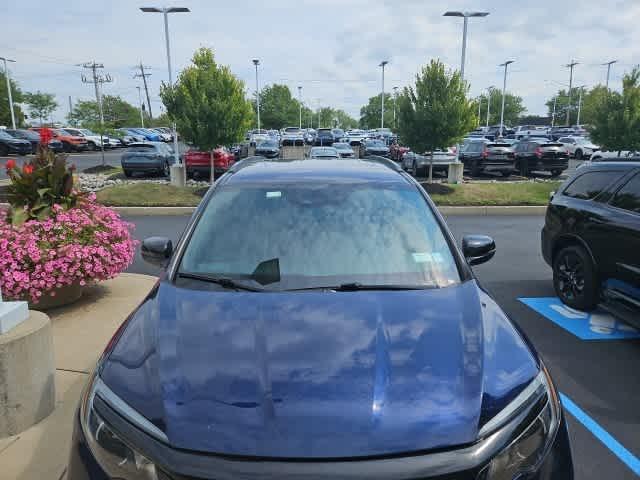 Photo of 2022 Obsidian Blue Pearl Honda Pilot