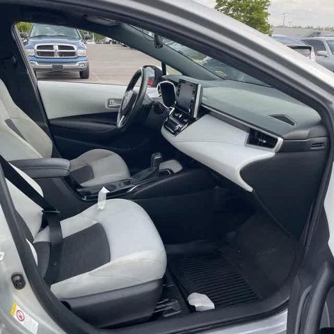 Photo of 2019 Classic Silver Metallic Toyota Corolla Hatchback