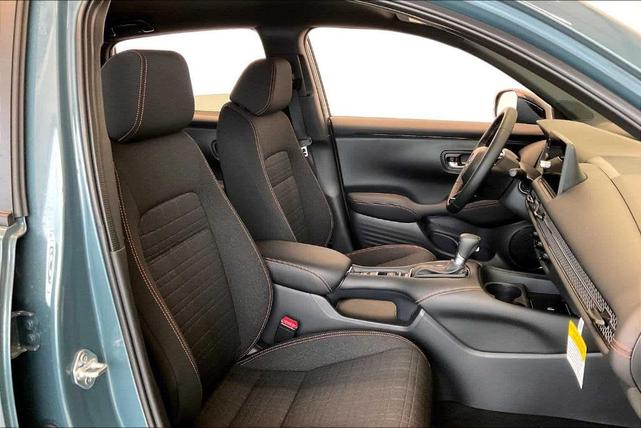 Photo of 2026 Pearl Honda HR-V