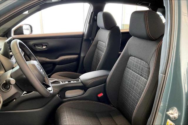 Photo of 2026 Pearl Honda HR-V