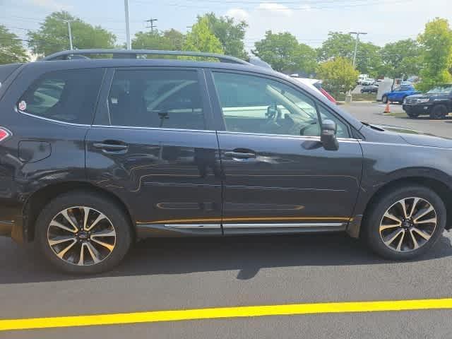 Photo of 2017 Dark Gray Metallic Subaru Forester