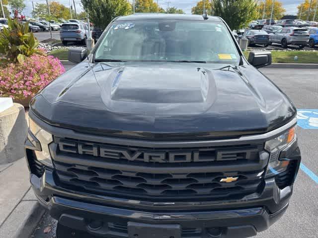 Photo of 2023 Black Chevrolet Silverado 1500