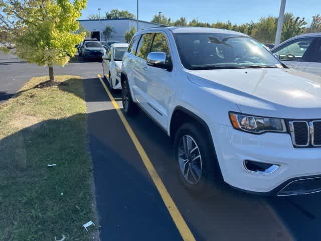 Photo of 2020 Bright White Clearcoat Jeep Grand Cherokee