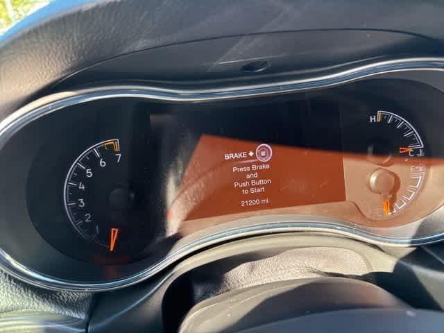 Photo of 2020 Bright White Clearcoat Jeep Grand Cherokee