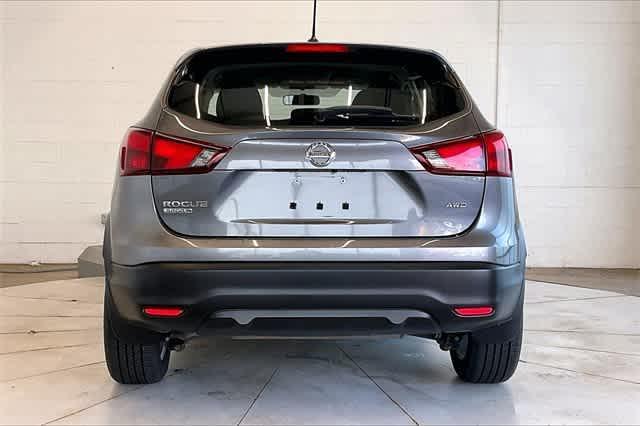 Photo of 2019 Gun Metallic Nissan Rogue Sport