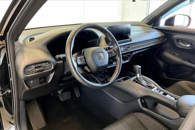 Photo of 2024 Crystal Black Pearl Honda HR-V