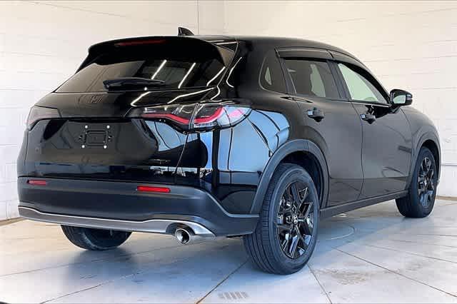 Photo of 2024 Crystal Black Pearl Honda HR-V
