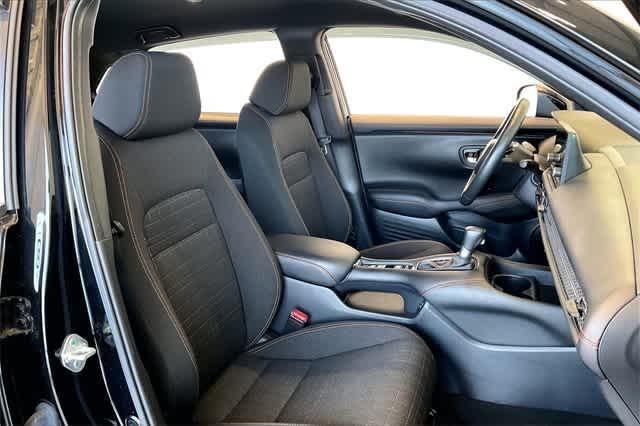 Photo of 2024 Crystal Black Pearl Honda HR-V
