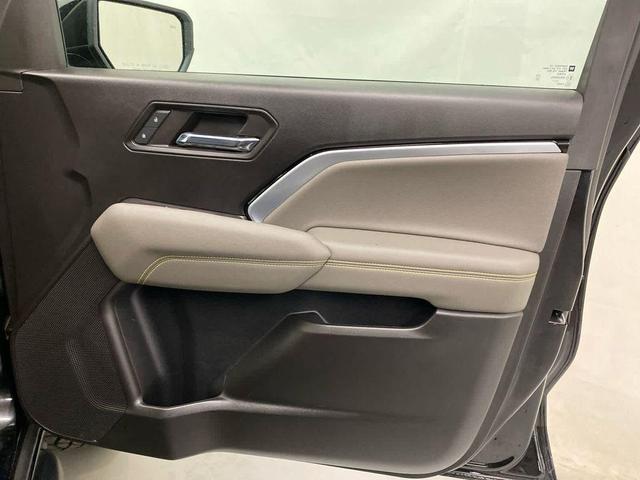 Photo of 2023 Black Chevrolet Colorado
