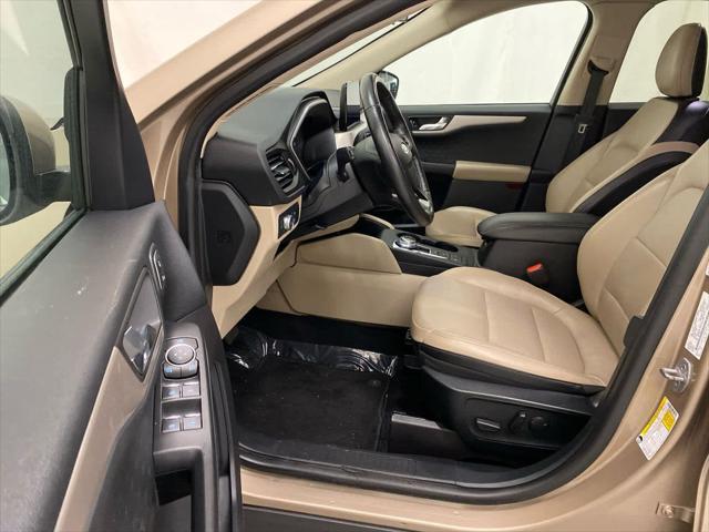 Photo of 2020 Desert Gold Metallic Ford Escape