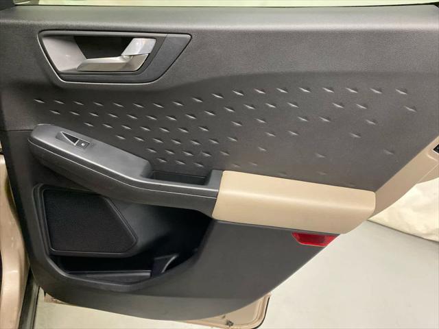Photo of 2020 Desert Gold Metallic Ford Escape