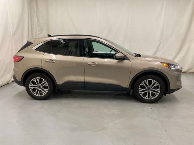 Photo of 2020 Desert Gold Metallic Ford Escape