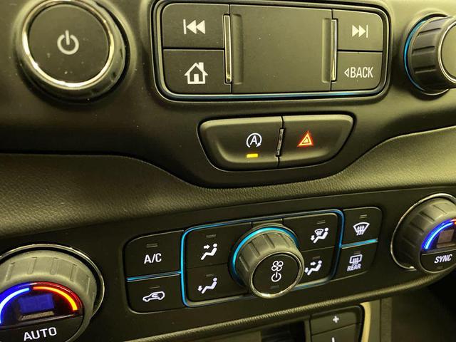 Photo of 2022 White Frost Tricoat GMC Terrain
